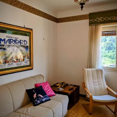 CASA AMARCORD Appartamento vintage con parcheggio Appartamento *