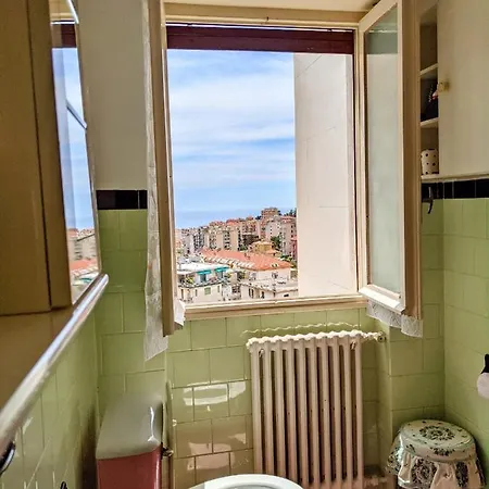 Appartamento CASA AMARCORD Appartamento vintage con parcheggio Sanremo